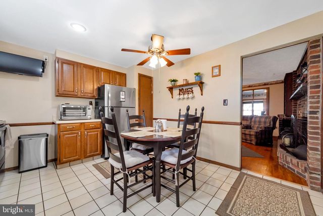 2181 SPRINGHOUSE LN, Aston, PA 19014