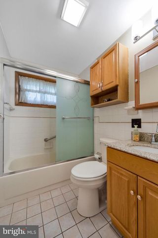 2181 SPRINGHOUSE LN, Aston, PA 19014