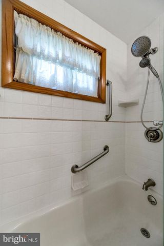 2181 SPRINGHOUSE LN, Aston, PA 19014