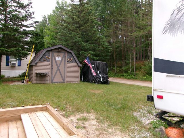 2221 Grass Lake Ave Avenue 258, Lake, MI 48632