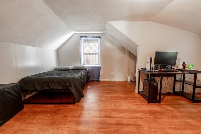 12 Kenway Dr, Springfield, MA 01104