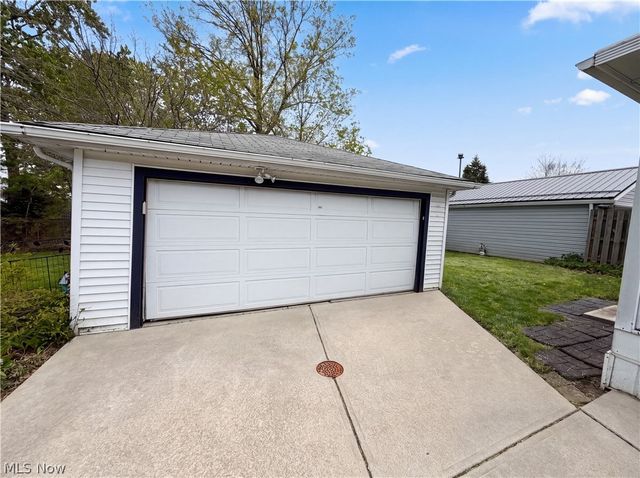 32222 Densmore Road, Willowick, OH 44095