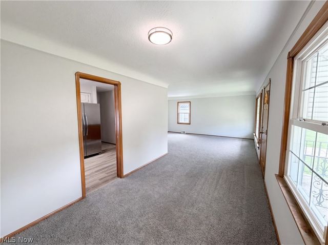 32222 Densmore Road, Willowick, OH 44095