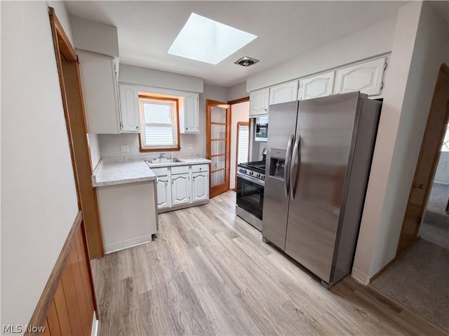 32222 Densmore Road, Willowick, OH 44095