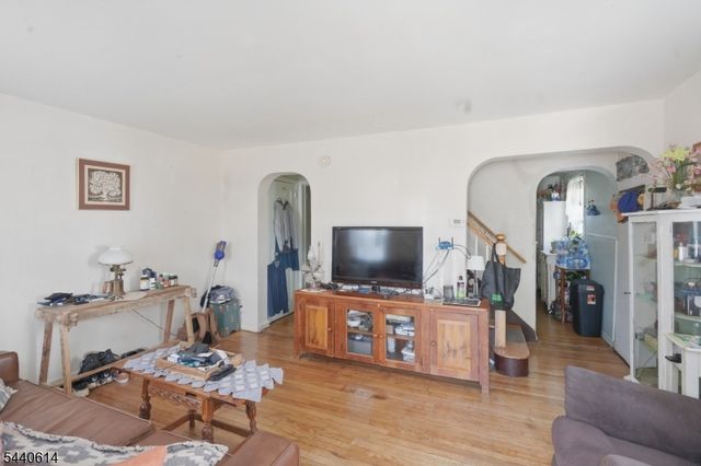 264 Donald Ave, Rahway City, NJ 07065