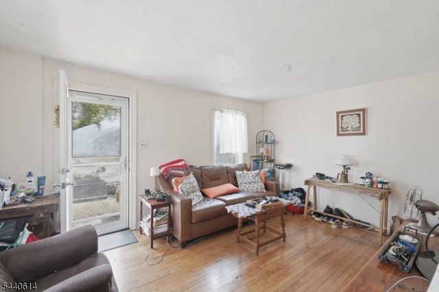 264 Donald Ave, Rahway City, NJ 07065