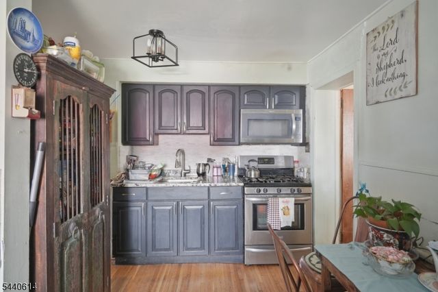264 Donald Ave, Rahway City, NJ 07065