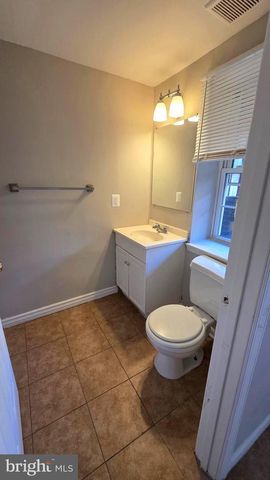 539 N LUZERNE AVE, Baltimore, MD 21205