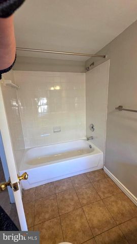 539 N LUZERNE AVE, Baltimore, MD 21205