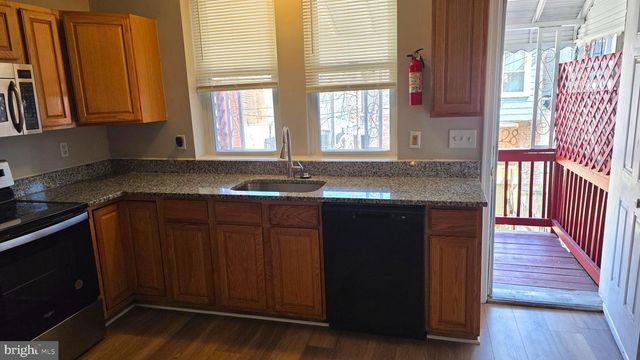 539 N LUZERNE AVE, Baltimore, MD 21205