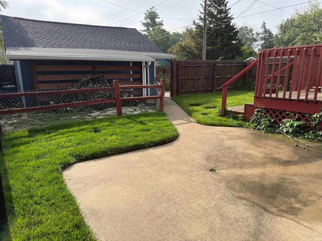 944 Oakland Street, South Bend, IN 46615