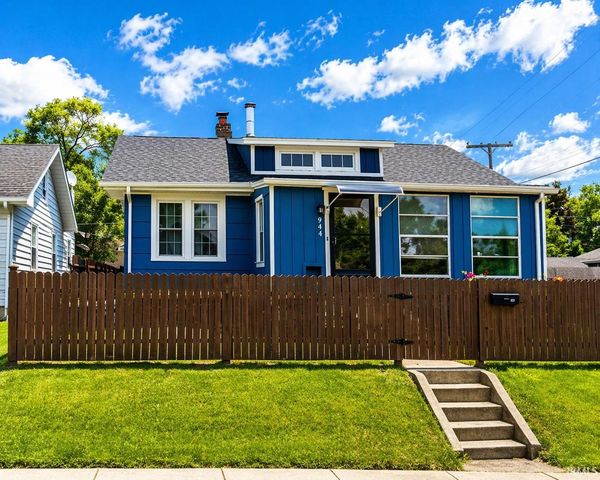 944 Oakland Street, South Bend, IN 46615