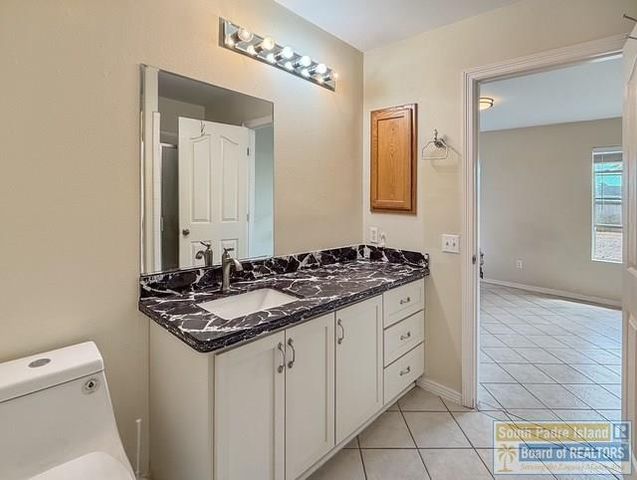 13 Lakewood Dr., Laguna Vista, TX 78578