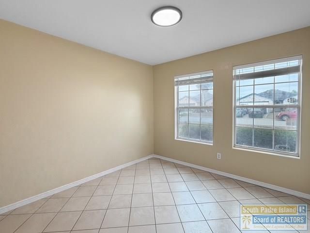 13 Lakewood Dr., Laguna Vista, TX 78578