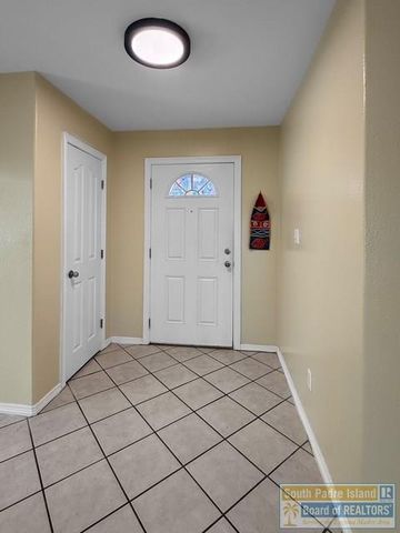 13 Lakewood Dr., Laguna Vista, TX 78578