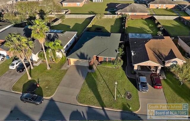 13 Lakewood Dr., Laguna Vista, TX 78578