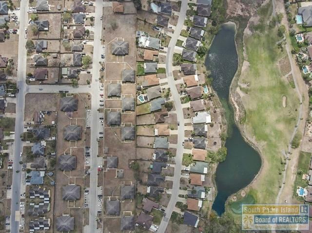 13 Lakewood Dr., Laguna Vista, TX 78578