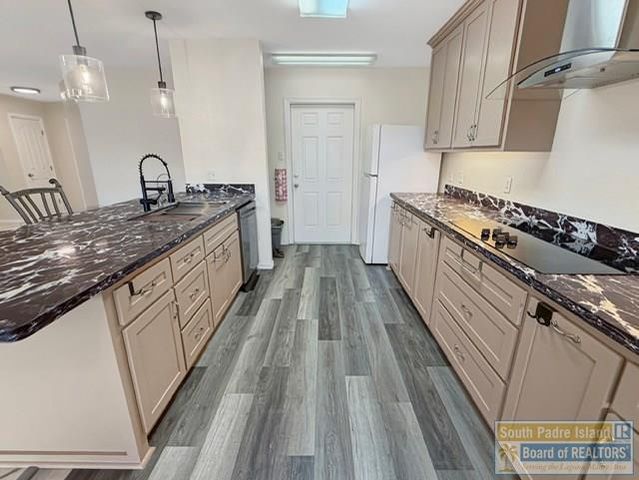 13 Lakewood Dr., Laguna Vista, TX 78578