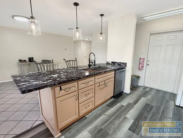 13 Lakewood Dr., Laguna Vista, TX 78578