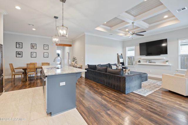 318 Adry Lane, Youngsville, LA 70592