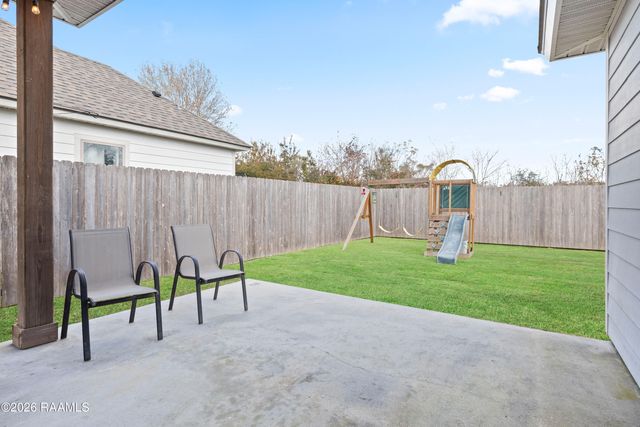 318 Adry Lane, Youngsville, LA 70592