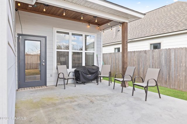 318 Adry Lane, Youngsville, LA 70592