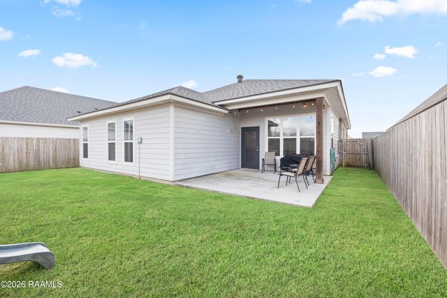 318 Adry Lane, Youngsville, LA 70592