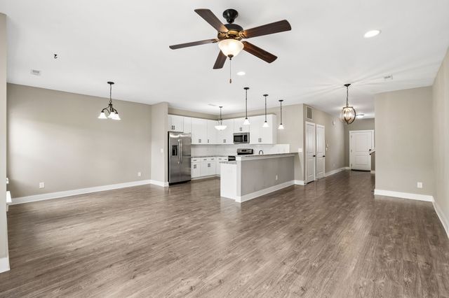 2217 Drone Way, Columbia, TN 38401