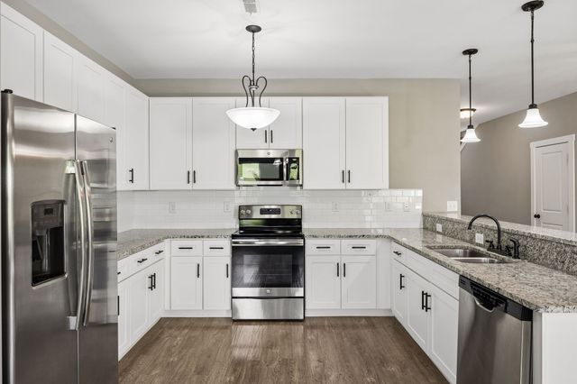 2217 Drone Way, Columbia, TN 38401