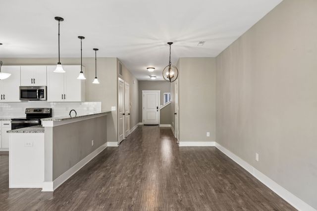 2217 Drone Way, Columbia, TN 38401