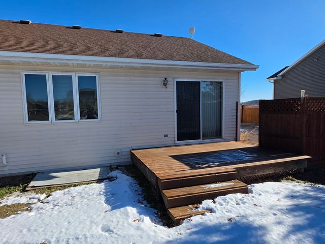 45 Rolling Hills Drive, Elgin, MN 55932