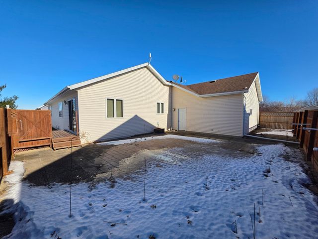 45 Rolling Hills Drive, Elgin, MN 55932