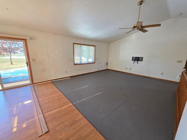 45 Rolling Hills Drive, Elgin, MN 55932