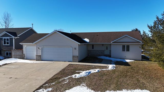 45 Rolling Hills Drive, Elgin, MN 55932