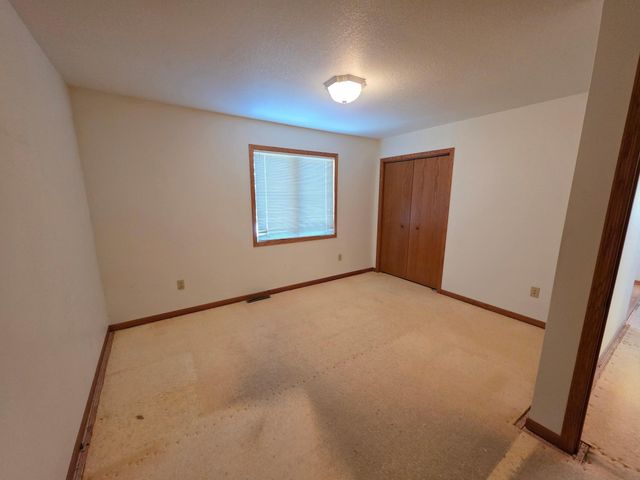 45 Rolling Hills Drive, Elgin, MN 55932