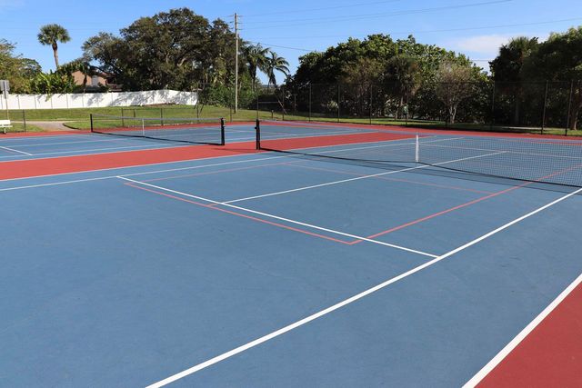 509 Greenway Drive, North Palm Beach, FL 33408