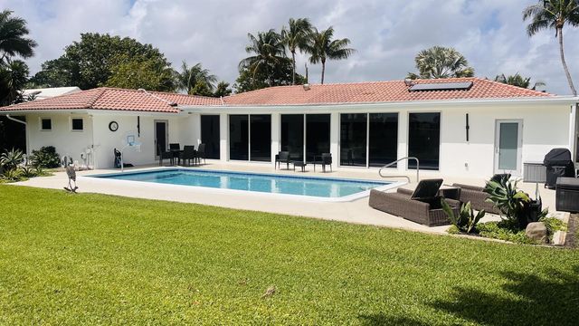509 Greenway Drive, North Palm Beach, FL 33408