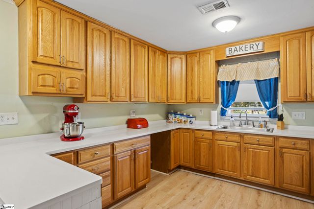 111 Forestdale Drive, Taylors, SC 29687