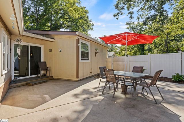 111 Forestdale Drive, Taylors, SC 29687