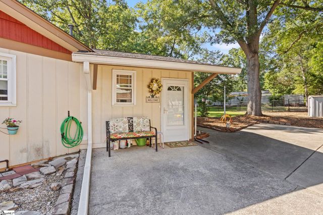 111 Forestdale Drive, Taylors, SC 29687