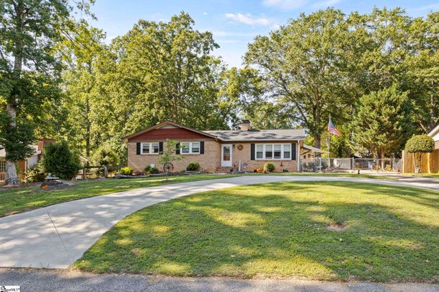 111 Forestdale Drive, Taylors, SC 29687
