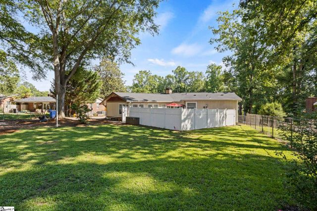 111 Forestdale Drive, Taylors, SC 29687