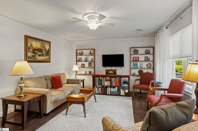 111 Forestdale Drive, Taylors, SC 29687