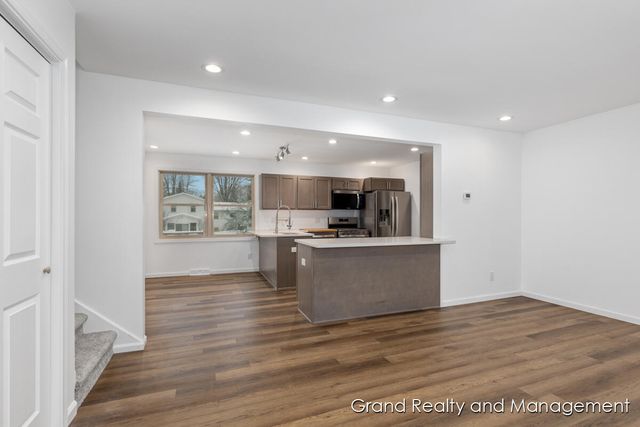 1931 Keyhill Avenue, Grand Rapids, MI 49546