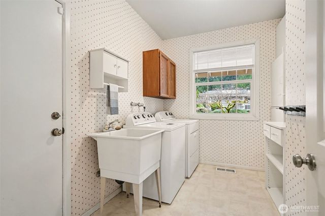 3105 130th Place NE, Bellevue, WA 98005