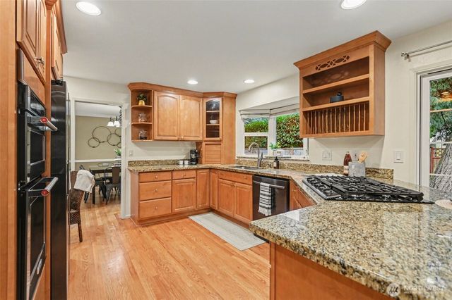 3105 130th Place NE, Bellevue, WA 98005