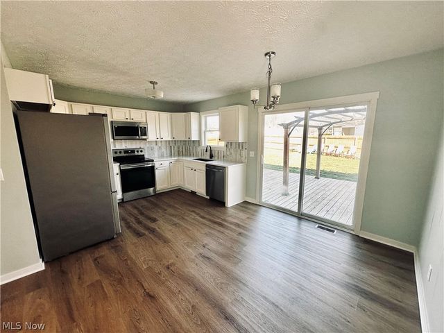 5343 Winding Creek Drive, Ravenna, OH 44266