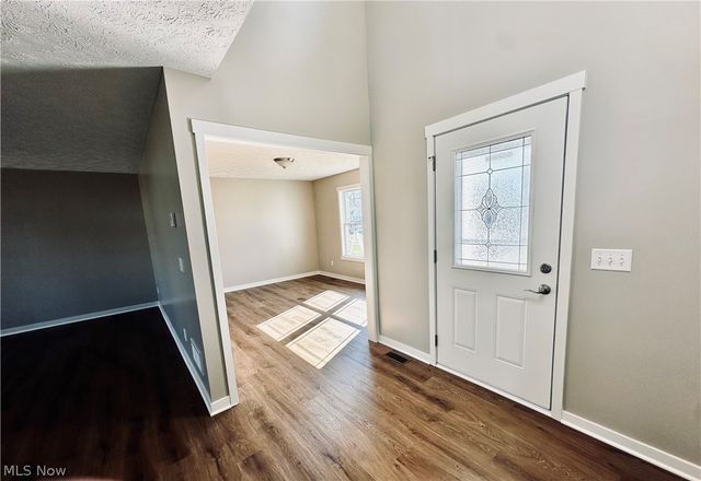 5343 Winding Creek Drive, Ravenna, OH 44266