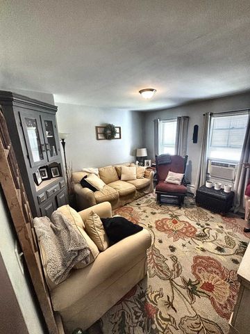 123 Watts Street, Manchester, NH 03104