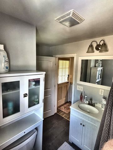 123 Watts Street, Manchester, NH 03104